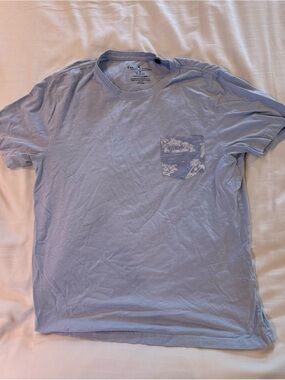Tailor Vintage Men's Pale Blue Crewneck Pocket Tee with Palm Print